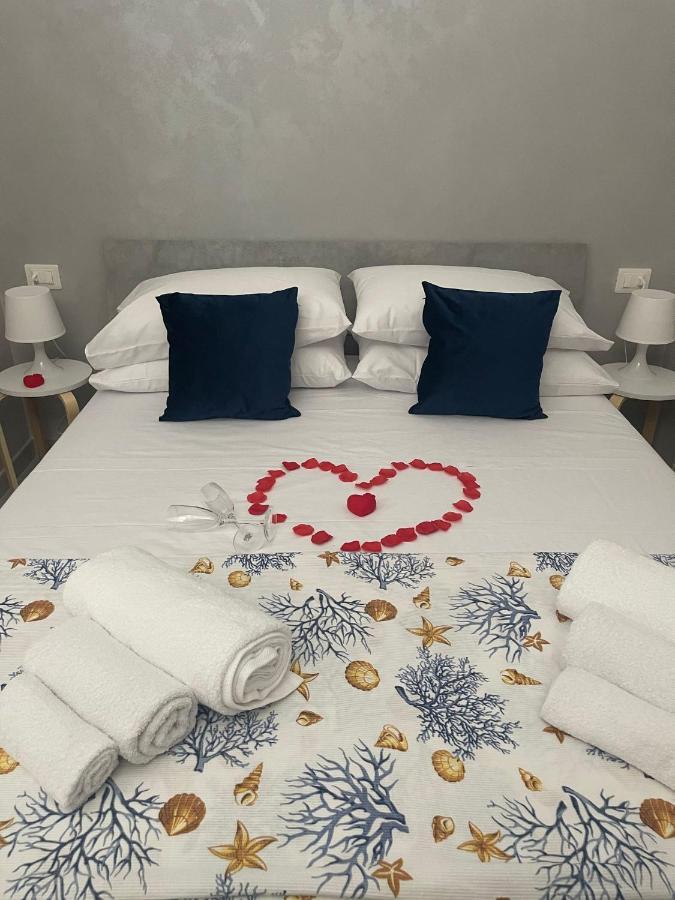 Casa Vacanze Manthy Posizione Centrale บารี ภายนอก รูปภาพ