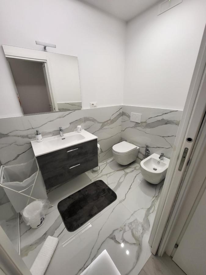 Casa Vacanze Manthy Posizione Centrale บารี ภายนอก รูปภาพ