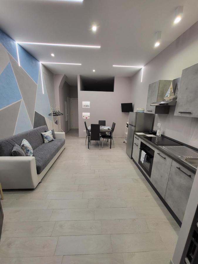 Casa Vacanze Manthy Posizione Centrale บารี ภายนอก รูปภาพ
