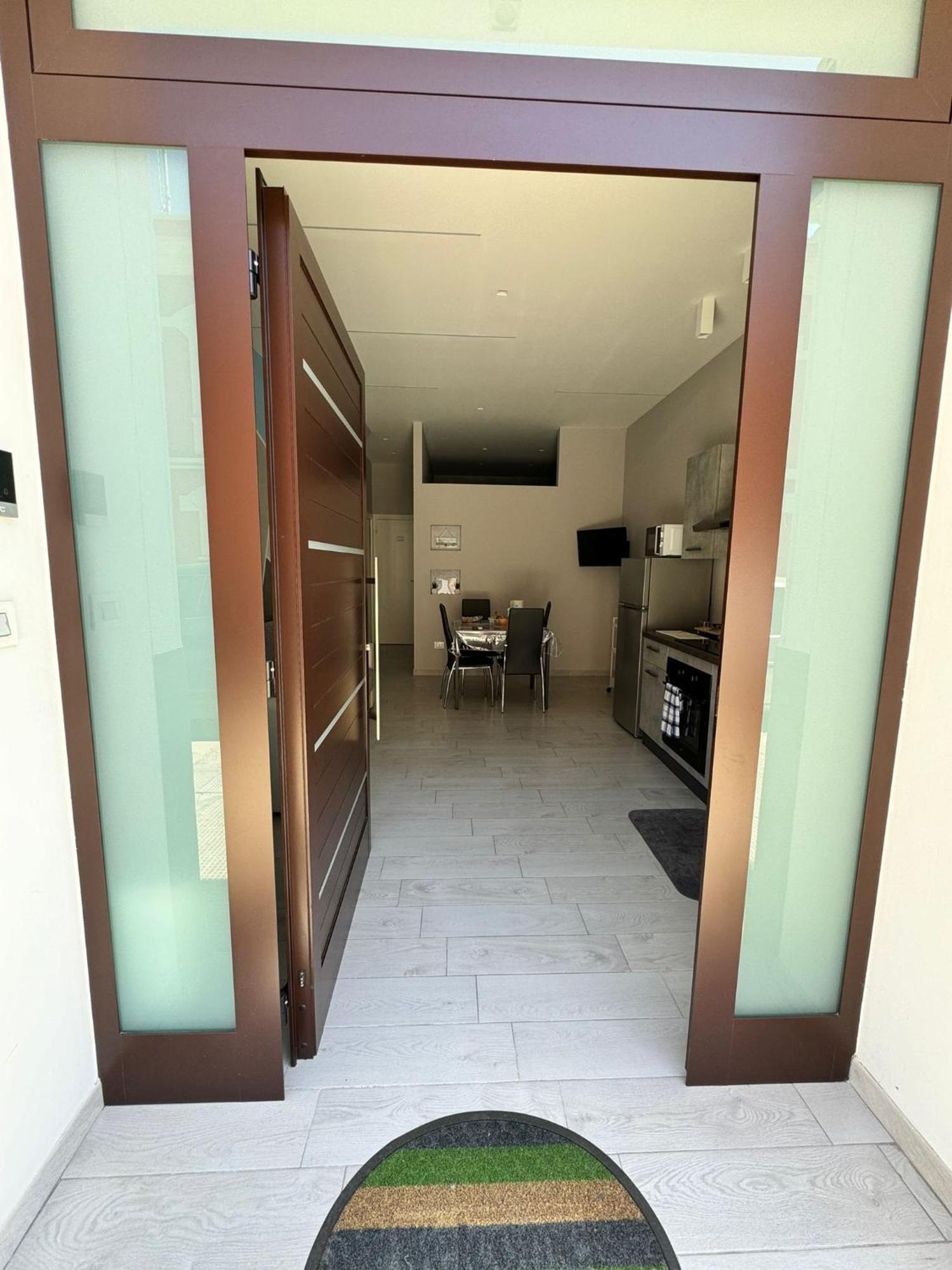 Casa Vacanze Manthy Posizione Centrale บารี ภายนอก รูปภาพ