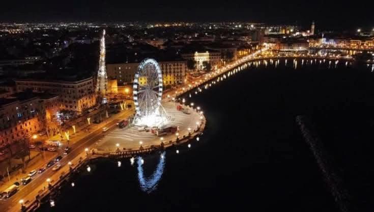 Casa Vacanze Manthy Posizione Centrale บารี ภายนอก รูปภาพ