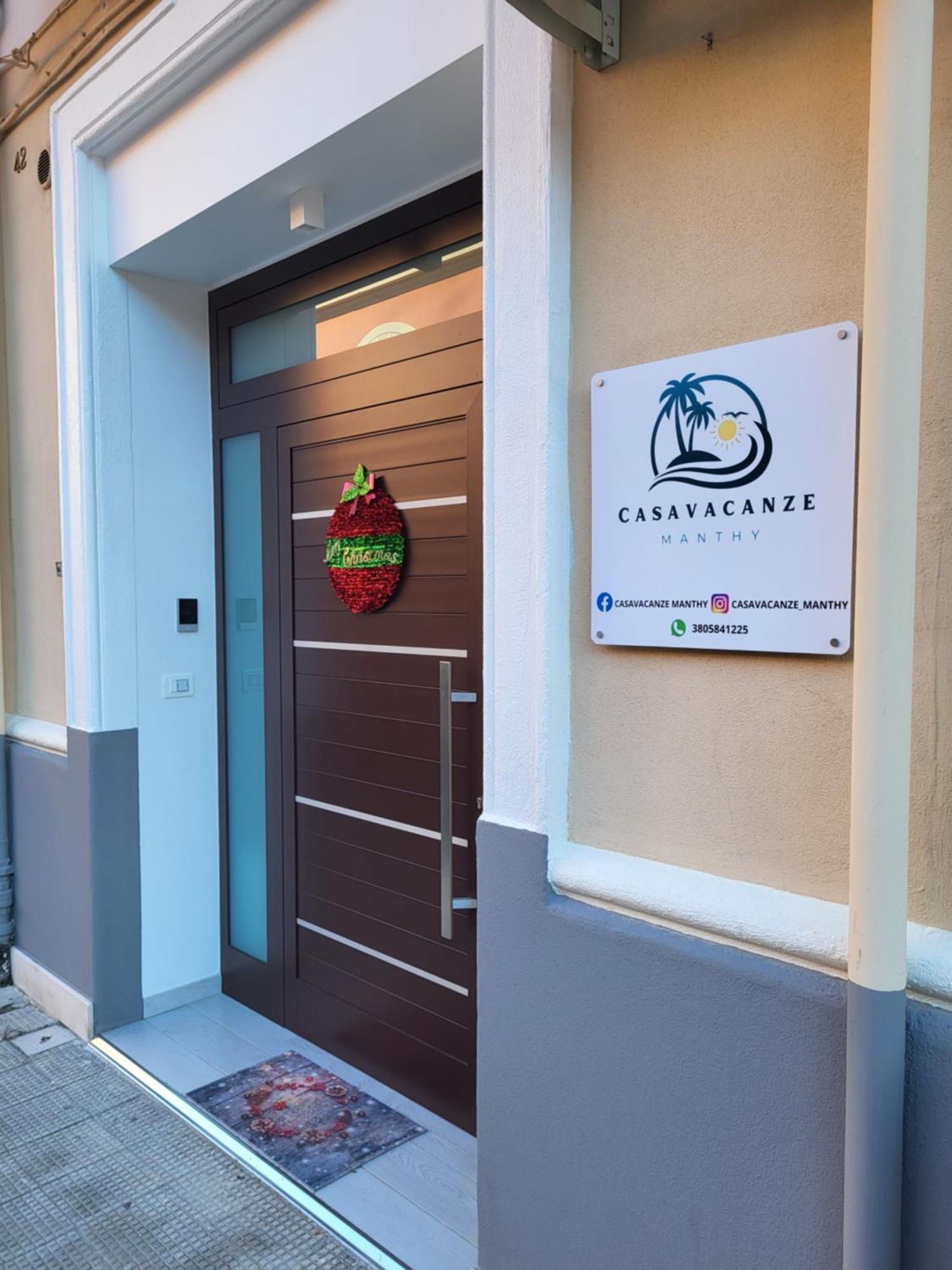 Casa Vacanze Manthy Posizione Centrale บารี ภายนอก รูปภาพ